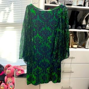 Alice + Olivia green dress